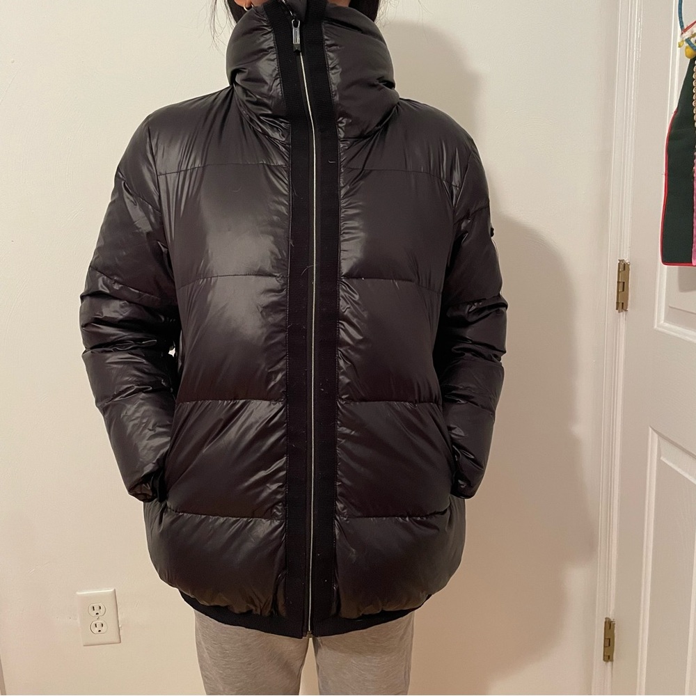 BCBGMAXAZRIA Women’s Black Puffer Jacket